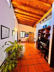 Casa de 5 alcobas en arriendo en Loma Benedictinos, Envigado, 280 m² · foto 6 de 20