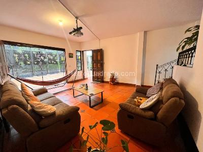 Casa de 5 alcobas en arriendo en Loma Benedictinos, Envigado, 280 m² · foto 11 de 20