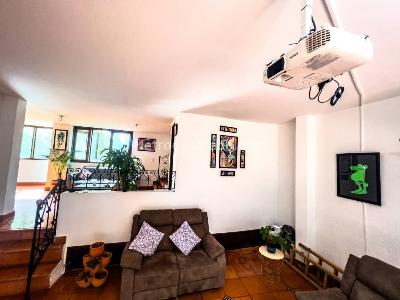 Casa de 5 alcobas en arriendo en Loma Benedictinos, Envigado, 280 m² · foto 19 de 20