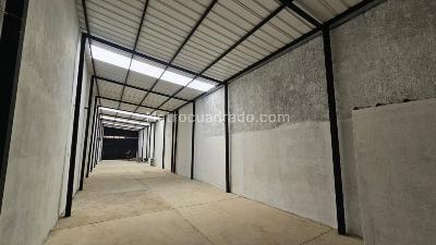 Bodega en Arriendo, Manchester, Bello