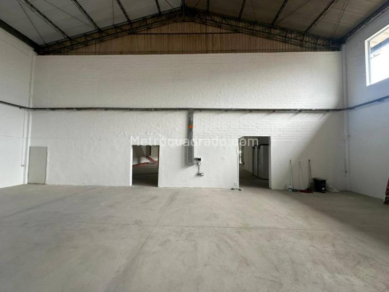 Bodega en Arriendo, Guayabal, Medellín - Mehr