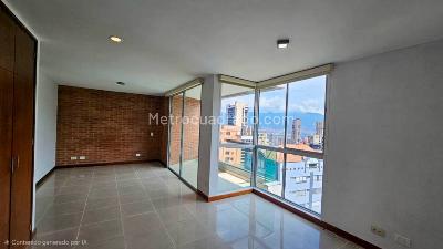 Apartamento en venta en El Poblado, Medellín · foto 4 de 20