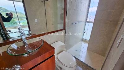 Apartamento en venta en El Poblado, Medellín · foto 11 de 20