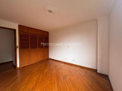 Apartamento de 4 alcobas en venta en El Poblado, Medellín, 274 m² · foto 15 de 20