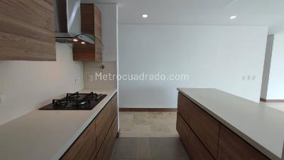 Apartamento de 3 alcobas en venta en Castropol, Medellín, 125 m² · foto 9 de 20
