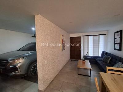 Casa de 4 alcobas en venta en El Porvenir, Rionegro, 220 m² · foto 6 de 20