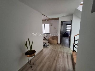 Casa de 4 alcobas en venta en El Porvenir, Rionegro, 220 m² · foto 15 de 20