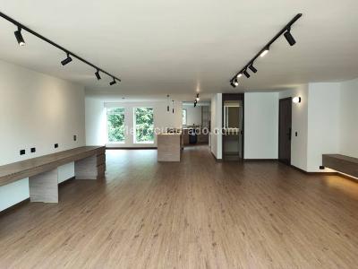 Apartamento de 4 alcobas en venta en El Poblado, Medellín, 205 m² · foto 4 de 20