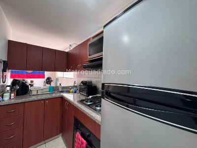 Apartamento de 3 alcobas en venta en El Nogal, Medellín, 82 m² · foto 2 de 20
