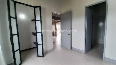 Apartamento de 2 alcobas en venta en San Antonio, Rionegro, 73 m² · foto 13 de 17