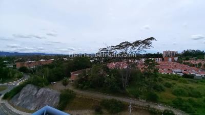 Apartamento de 2 alcobas en venta en San Antonio, Rionegro, 73 m² · foto 16 de 17