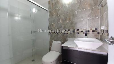 Apartamento de 2 alcobas en venta en San Antonio, Rionegro, 73 m² · foto 3 de 17