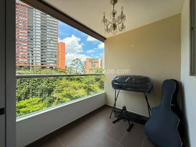 Apartamento de 2 alcobas en venta en El Poblado, Medellín, 77 m² · foto 17 de 20