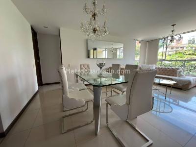 Apartamento de 2 alcobas en venta en El Poblado, Medellín, 77 m² · foto 6 de 20