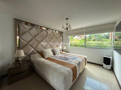 Apartamento de 2 alcobas en venta en El Poblado, Medellín, 77 m² · foto 8 de 20