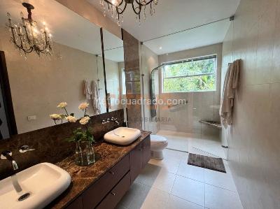 Casa de 5 alcobas en venta en Alto De Palmas, Envigado · foto 17 de 20