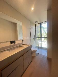 Apartamento de 2 alcobas en venta en El Tesoro, Medellín, 203 m² · foto 15 de 19