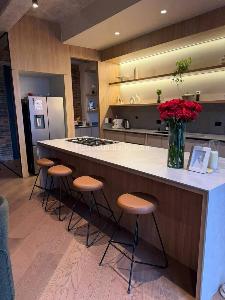 Apartamento de 2 alcobas en venta en El Tesoro, Medellín, 203 m² · foto 9 de 19