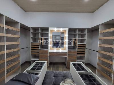Casa de 3 alcobas en venta en Llanogrande, Rionegro, 540 m² · foto 9 de 20