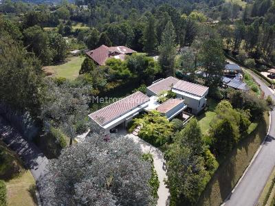 Casa de 5 alcobas en venta en Llanogrande, Rionegro · foto 19 de 20