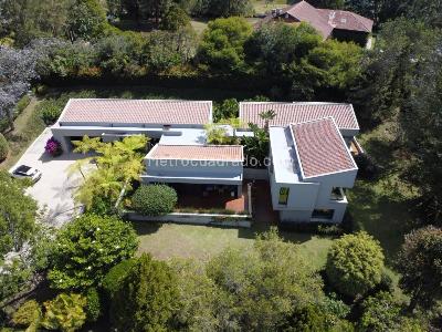 Casa de 5 alcobas en venta en Llanogrande, Rionegro · foto 2 de 20