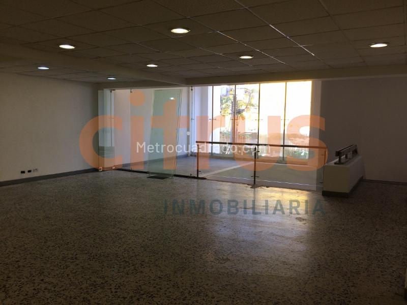 Local Comercial en Arriendo, Envigado, Envigado - Más