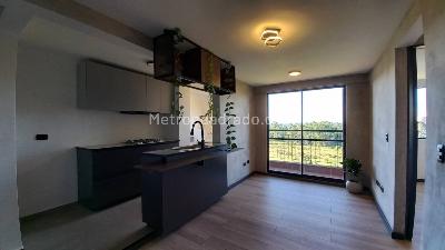 Apartamento de 2 alcobas en venta en Cimarronas, Rionegro, 49 m² · foto 2 de 14