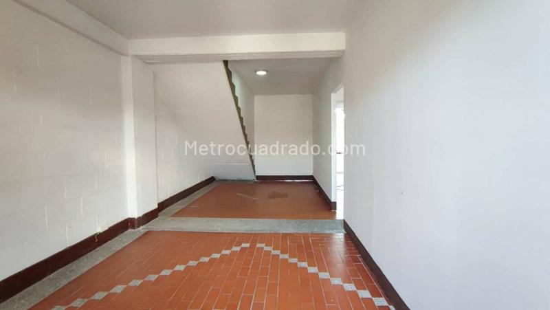 Bodega en Arriendo, Aguacatala, Medellín - Más
