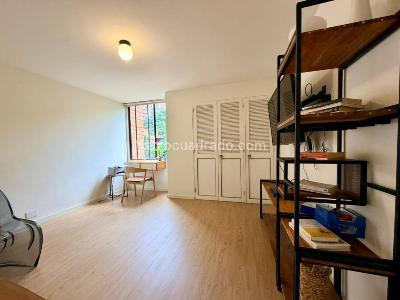 Apartamento de 3 alcobas en venta en El Tesoro, Medellín, 183 m² · foto 10 de 16