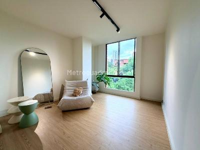 Apartamento de 3 alcobas en venta en El Tesoro, Medellín, 183 m² · foto 9 de 16