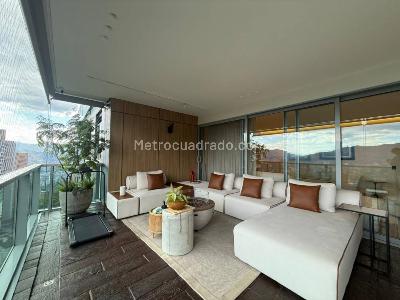 Apartamento en venta en El Poblado, Medellín · foto 4 de 19