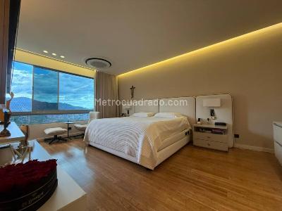 Apartamento en venta en El Poblado, Medellín · foto 9 de 19