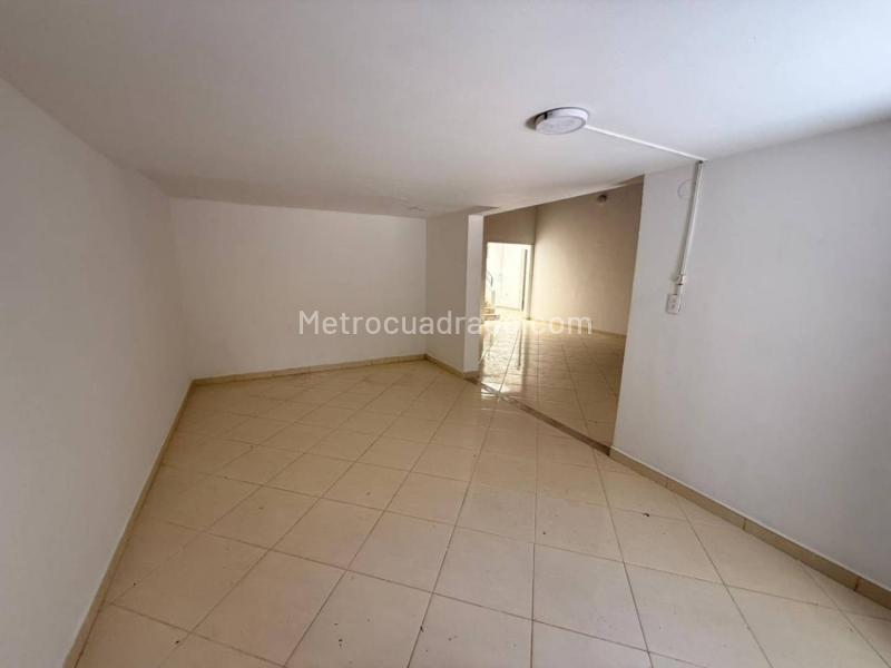 Oficina en Arriendo, Belen Rosales, Medellín - Vista 4