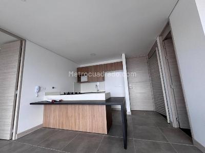Apartamento de 2 alcobas en arriendo en El Poblado, Medellín, 87 m² · foto 4 de 20