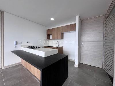 Apartamento de 2 alcobas en arriendo en El Poblado, Medellín, 87 m² · foto 6 de 20