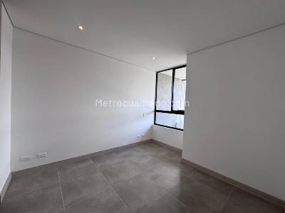 Apartamento de 2 alcobas en arriendo en El Poblado, Medellín, 87 m² · foto 11 de 20
