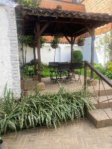 Casa de 4 alcobas en venta en Laureles, Medellín, 398 m² · foto 9 de 20