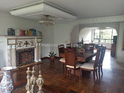 Apartamento de 3 alcobas en venta en Las Lomas 1, Medellín, 134 m² · foto 3 de 20