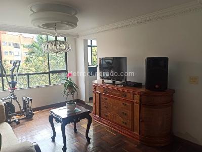 Apartamento de 3 alcobas en venta en Las Lomas 1, Medellín, 134 m² · foto 8 de 20
