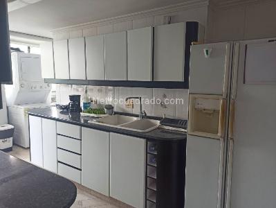 Apartamento de 3 alcobas en venta en Las Lomas 1, Medellín, 134 m² · foto 11 de 20