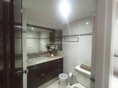 Apartamento de 3 alcobas en venta en Las Lomas 1, Medellín, 134 m² · foto 16 de 20