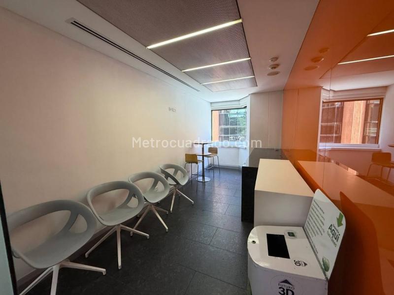 Oficina en Arriendo, Milla De Oro, Medellín - Más