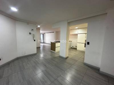 Apartamento de 3 alcobas en arriendo en Laureles, Medellín, 174 m² · foto 5 de 20