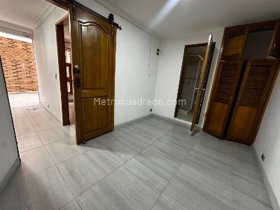 Apartamento de 3 alcobas en arriendo en Laureles, Medellín, 174 m² · foto 10 de 20