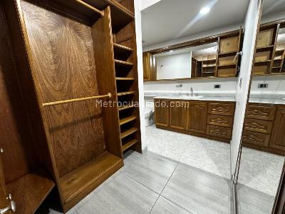 Apartamento de 3 alcobas en arriendo en Laureles, Medellín, 174 m² · foto 19 de 20