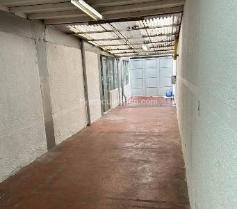 Casa de 5 alcobas en venta en Patio Bonito, Medellín, 500 m² · foto 4 de 15