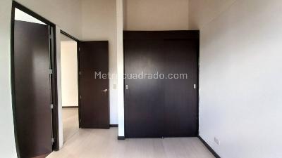 Casa de 3 alcobas en venta en Los Colegios, Rionegro, 257 m² · foto 13 de 20
