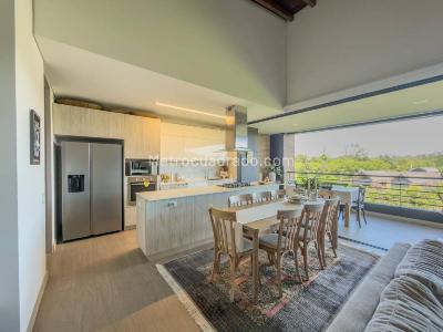 Apartamento de 3 alcobas en venta en Llano Grande, Rionegro, 160 m² · foto 3 de 16