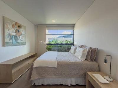 Apartamento de 3 alcobas en venta en Llano Grande, Rionegro, 160 m² · foto 4 de 16