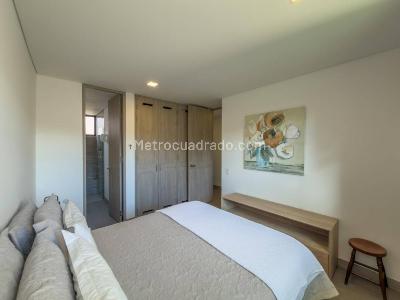 Apartamento de 3 alcobas en venta en Llano Grande, Rionegro, 160 m² · foto 8 de 16